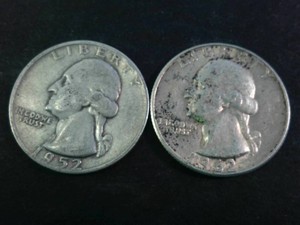 Lot of (2) silver coins Washington Quarters (90% Silver content)