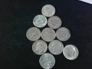 Lot of (10) Roosevelt dimes minted from 1946 - 1964 contain 90% silver and 10% copper