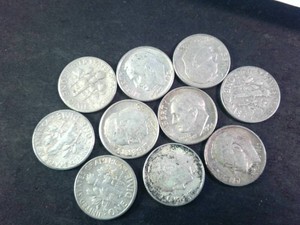 Lot of (10) Roosevelt dimes minted from 1946 - 1964 contain 90% silver and 10% copper