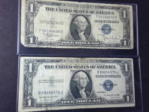 Lot of (2) Vintage Series 1935C 1935 H $1 Silver Certificates  Blue Seal (1) with and (1) wo In God We Trust