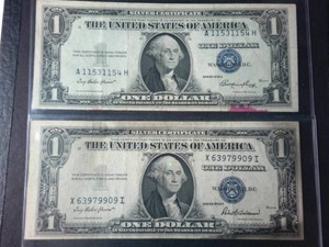 2-note lot of Series 1935E and 1935F $1 Silver Certificates