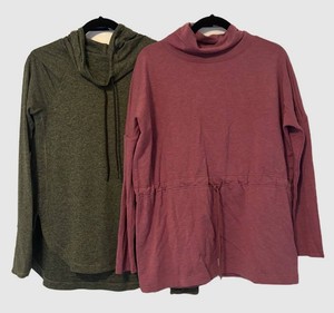 U - Two Athleta Womens Athletic Shirts - Size S