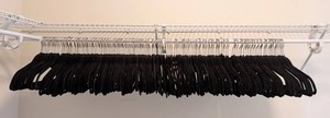UL - Felt Clothing Hangers - Black Velvet-Style Hangers 100