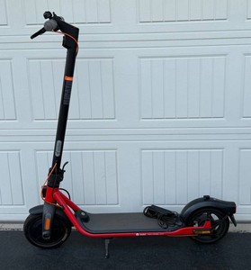 Electric Scooter - Segway Ninebot With Charger
