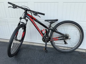 Mountain Bike - Specialized Hardrock 650B Shimano Tourney