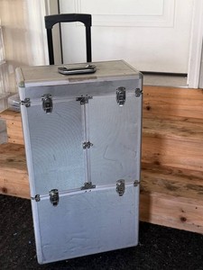 Rolling Makeup Train Case - Textured Aluminum-Style Beauty Case
