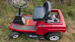 noma 628 6.0 horsepower Tecumseh riding lawn mower
