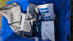 naipo leg compression And light relief home use aftermarket health and beauty Plus CD player lot