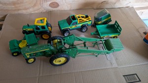 vintage and new new John Deere tractors farm toys collectibles in Lionel trains 10