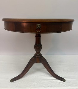 Round End Table wDrawer - 28in W x 27in T