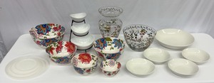 Lot of Hosting Tableware Oneida Grato Porcelain Bowls, Amelia Crystal Bowl & Vase, Serving Dishes