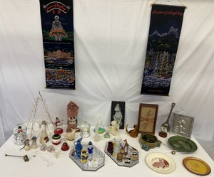 Vintage Souvenirs and Collectibles