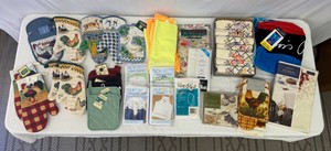 Large Lot of Kitchen Items (Mostly New) Hand Towels, Oven Mitts, Beach Towel & Microfiber Cloths
