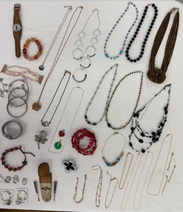 Large Lot of Ladies Jewelry Necklaces, Bracelets, Earrings, Watches, Brooches, Pins