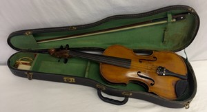 Vintage Antonius Straduarius Cremona Violin - Manufactured Between 1890-1950