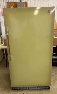 Gibson Stand Up Freezer