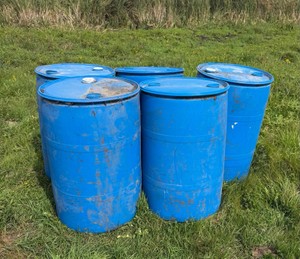 Lot of 5 Food Grade Plastic Drums (55 Gallon)