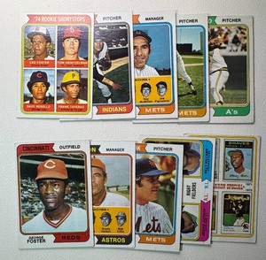 10-Card 1974 Topps Vintage Baseball Card Lot (StarsHOF)