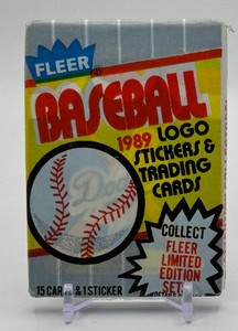 1 Pack of 1989 Fleer Baseball Cards (Griffey Jr RC FF Error)