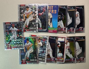 13-Card Minnesota Twins RookieParallel Baseball Card Lot