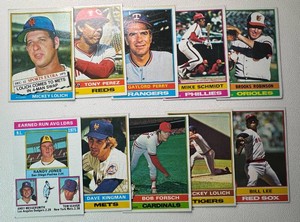 10-Card 1976 Topps Vintage Baseball Card Lot (StarsHOF) (2)