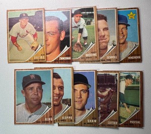 10-Card 1962 Topps Vintage Baseball Card Lot (2)