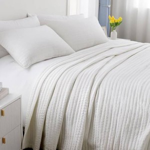 $100 Oversized King Quilt Set 112 x 106 in, Lightweight, Cream White