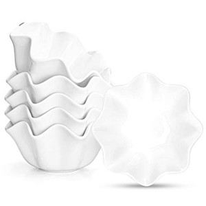 $27 Foraineam 6 Pack Porcelain Dessert Bowls Baking Ramekins, 13 Ounce Flower Shaped Serving Bowls for Dipping Sauces, Souffle, Creme Brulee, Ice Cream, Dessert