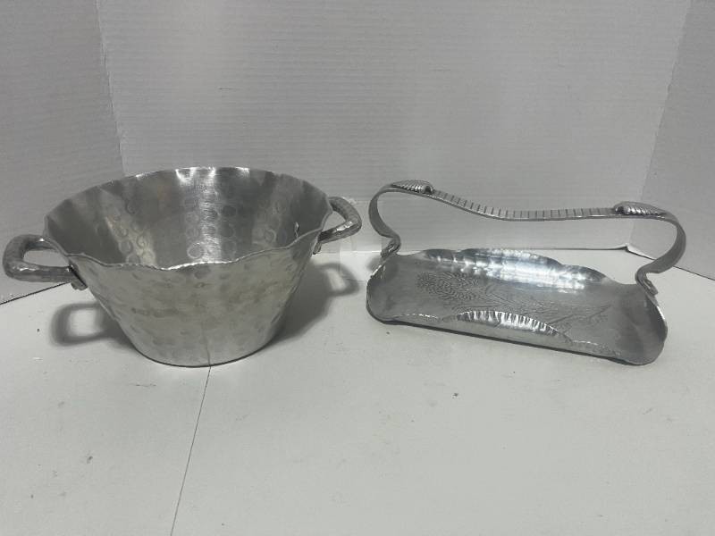 Vintage Everlast Forged Aluminum Serving Bowl and Trade Continental Tray