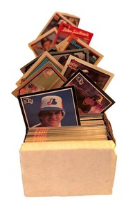 LR - Baseball Card Collection - Vintage Topps, Donruss & More