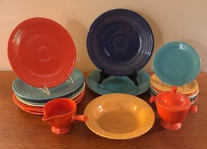 HC - Fiesta Ware Dinnerware Service