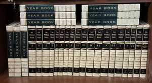BR2 - World Book Encyclopedias & Year Books