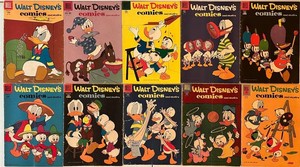 Living room - Vintage Disney Comic Books - Dell Walt Disneys Comics (Lot of 10)