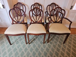 Hepplewhite Style Shield Back Dining Chair Set