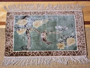 Chinese Style Green Bird and Floral Accent Rug