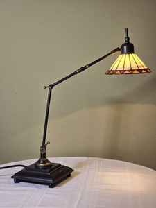 Tiffany Style Adjustable Articulated Desk Lamp