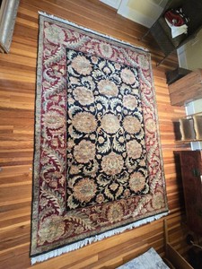 Traditional Black and Burgundy Floral Area Rug