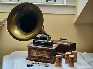 Antique Columbia Graphophone Cylinder Phonograph with Brass Horn