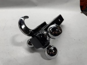 Extreme Max Tri-Ball with Tow Hook