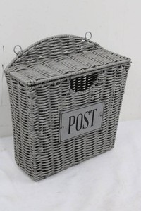 Wicker Wall-Mount Mail Basket With Hinged Lid