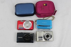 Samsung, Fujifilm, Canon & Nikon Digital Camera Mixed Lot of 4