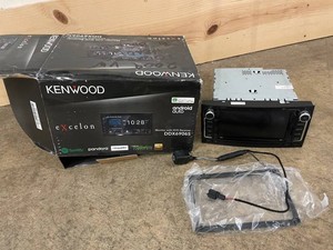 Kenwood DDX6906S Box With Volkswagen Continental Radio Navigation