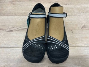 $340 JBU Maya Water Ready Black  Off White Size 7 12 (Box of 4 Pairs) $339.96