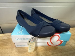 Baretraps Mitsy casual flats Size 8 MSRP $59.99