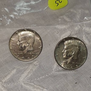 1965,1967 Kennedy Halves 50c(2)