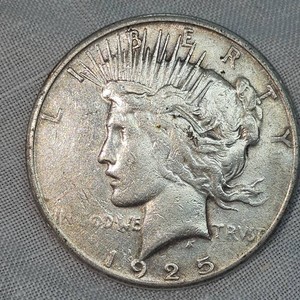 1925S Peace Dollar $1