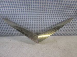 (D-3) Vintage 1953 Cadillac V Trunk Ornament #145904