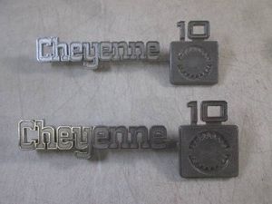 (CSB) Pair of Vintage 1975-1980 Cheyenne 10 Truck Front Fender Emblems OEM #349686
