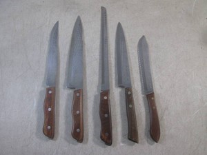 (G-1) Assorted Wood Handle Kitchen Knives