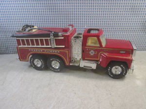 (EC1) Vintage Nylint Pressed Steel Rescue Pumper Fire Truck 16 34 Long